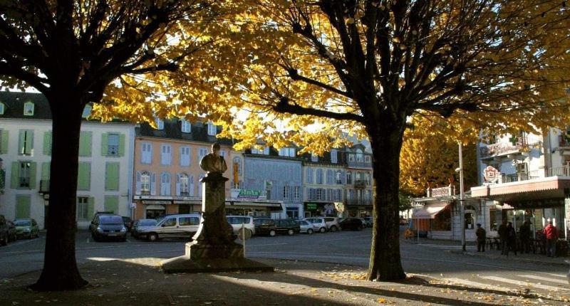 Hotel Saint Vincent Bagnères-de-Bigorre Exterior foto